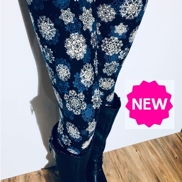 MomMe And More Pants - OS NEW Womens Christmas Winter Snowflake Leggings Black Blue White